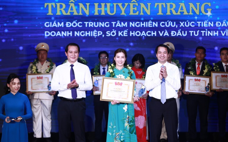 Tuyên dương 42 gương cán bộ, công chức, viên chức trẻ giỏi toàn quốc