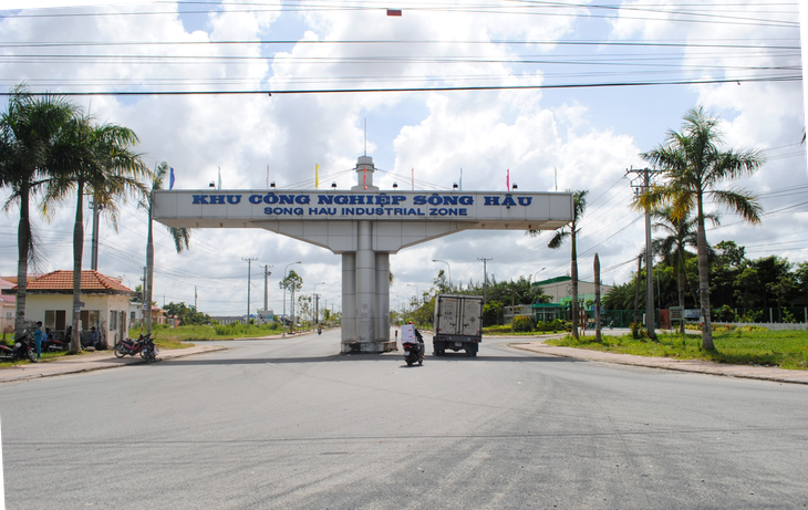 Đầu tư vào khu công nghiệp ở Hậu Giang, mỗi hecta phải góp vào ngân sách tỉnh 10 tỉ đồng - Ảnh 1.