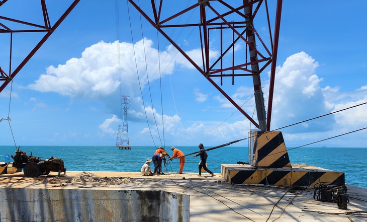 Công trình đường dây 220kV Kiên Bình - Phú Quốc hoàn thành giai đoạn 1 - Ảnh 4.