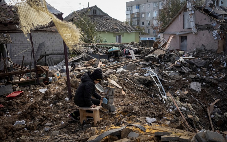 Còi báo động không kích vang lên trên khắp Ukraine