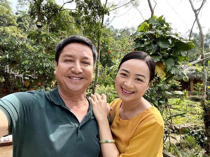 Ảnh vui sao Việt 26-10: Hoài Linh tất bật chạy show ở Mỹ - Ảnh 4. Ảnh vui sao Việt 26-10: Hoài Linh tất bật chạy show ở Mỹ - Ảnh 4.