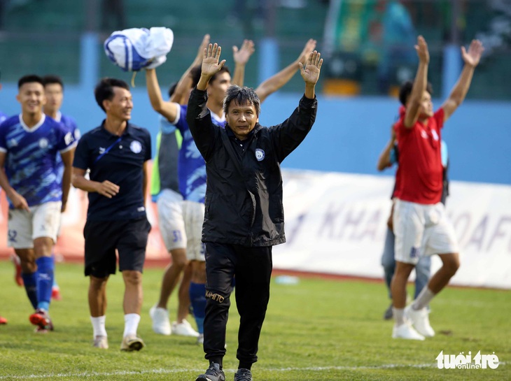 Tấn Tài bồi hồi khi Khánh Hòa trở lại V-League - Ảnh 5.