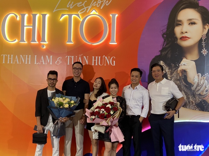 Hồng Đăng vui vẻ đi xem live show Tuấn Hưng - Thanh Lam - Ảnh 1.