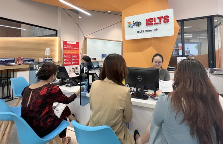 Cục Kiểm tra văn bản, Bộ Tư pháp chỉ ra lý do dừng thi IELTS đột ngột - Ảnh 1.