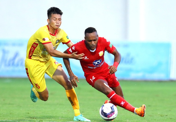 Chất lượng các đội bóng đồng đều khiến V-League ngày càng hấp dẫn - Ảnh 2.