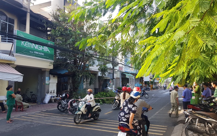 Cháy nhà lúc 2h sáng, lối thoát hiểm bị tắc, hai mẹ con chết ngộp