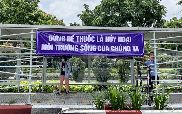 Đưa nội dung không hút thuốc lá nơi công cộng vào tiêu chí thi đua