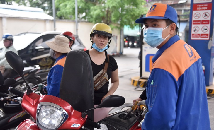 Thị trường xăng dầu cần ổn định lâu dài - Ảnh 2. Thị trường xăng dầu cần ổn định lâu dài - Ảnh 2.