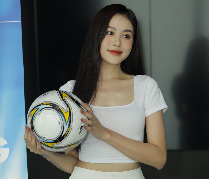 Có nên để hot girl bình luận World Cup? - Ảnh 3.