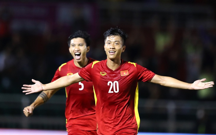 Tiền vệ Phan Văn Đức đầu quân cho CLB Công an Hà Nội dự V-League 2023