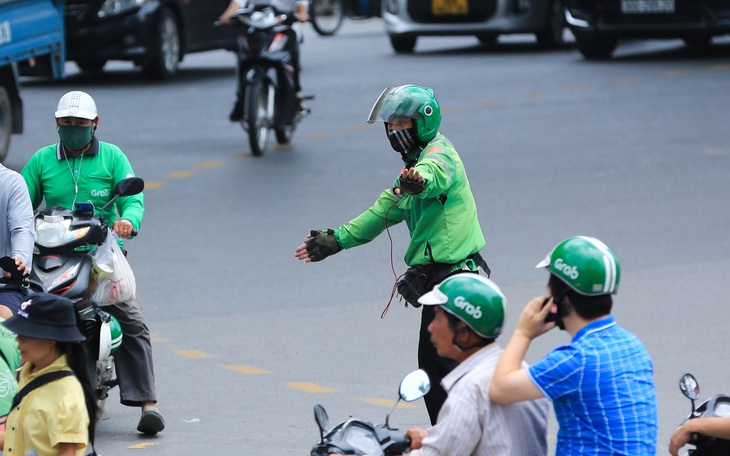 Anh xe ôm công nghệ 'gây bão mạng' hơn 100 lần hiến máu, hiến tiểu cầu