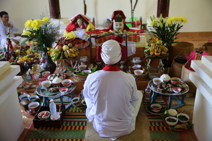 Nghệ thuật làm gốm của người Chăm được UNESCO ghi vào danh mục di sản cần bảo vệ khẩn cấp - Ảnh 3.