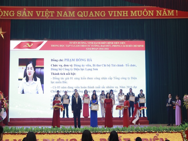 Học Bác tinh thần nêu gương - Ảnh 2.