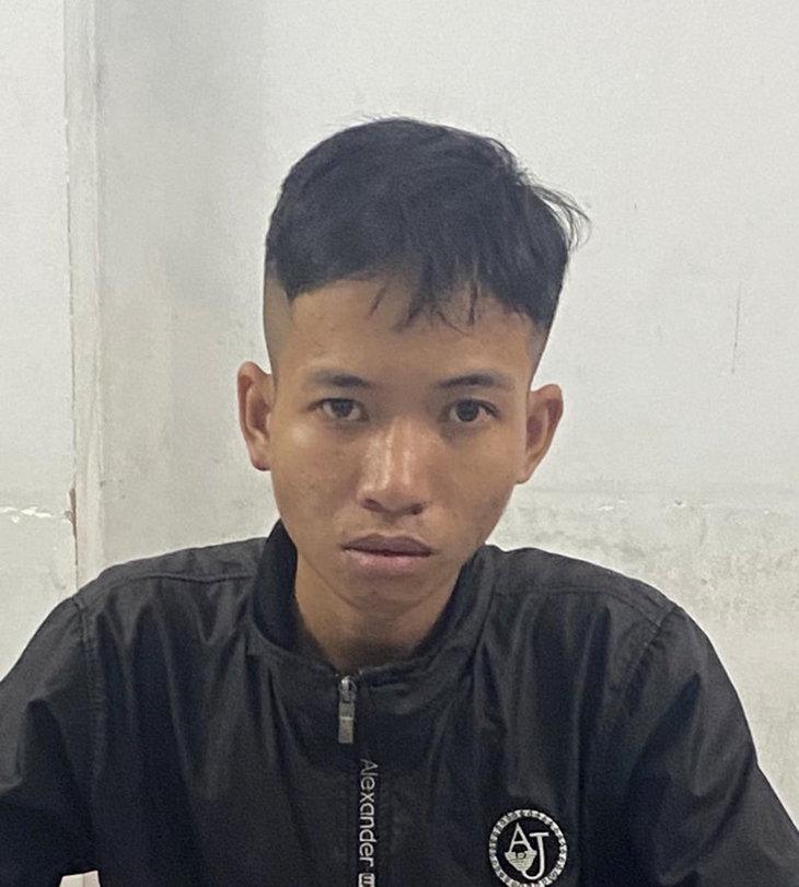 Hẹn ‘gặp nói chuyện’, thanh niên đâm dao vào ngực đối phương - Ảnh 1. Hẹn ‘gặp nói chuyện’, thanh niên đâm dao vào ngực đối phương - Ảnh 1.