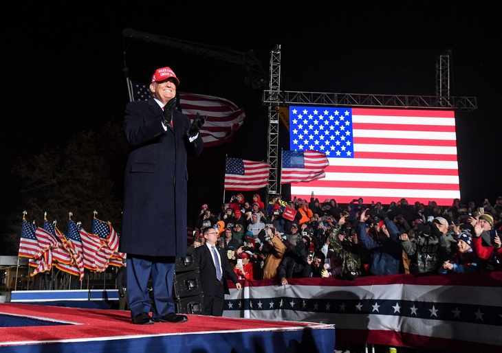 Ông Trump đòi lấy lại Nhà Trắng, ra tín hiệu mạnh về tái tranh cử tổng thống Mỹ - Ảnh 1.