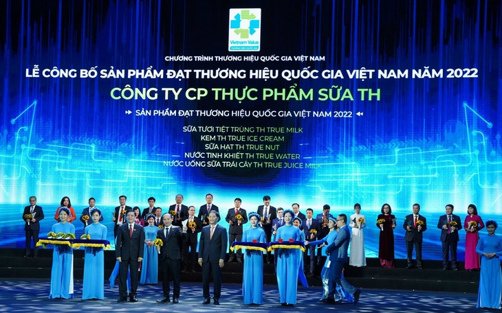 Ra mắt TH true WATER bình vòi 18,5 lít, tiện lợi từ nguồn nước ngầm núi lửa triệu năm - Ảnh 4.