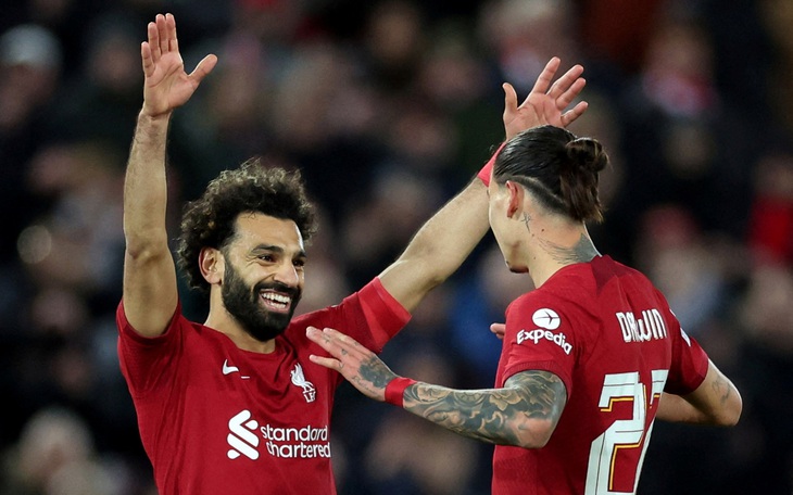 Mohamed Salah lập cú đúp, Liverpool hạ Tottenham