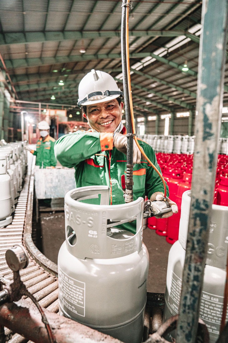 Giá gas hôm nay 1-12: Tiếp tục tăng nhẹ, mức tăng 14.000 đồng/ bình 12kg - Ảnh 2. Giá gas hôm nay 1-12: Tiếp tục tăng nhẹ, mức tăng 14.000 đồng/ bình 12kg - Ảnh 2.