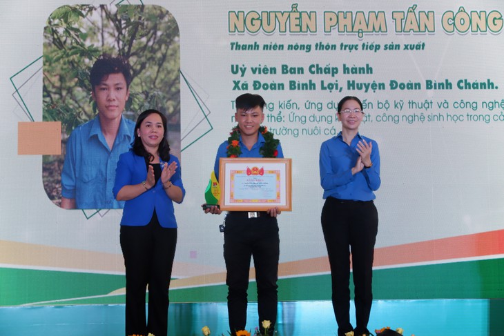 Hoa của đất tuyên dương thanh niên nông thôn làm kinh tế giỏi - Ảnh 4.