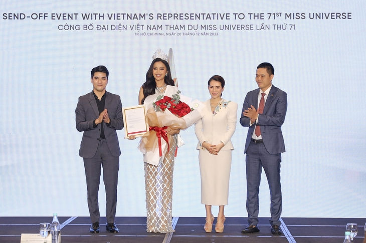 Hoa hậu Ngọc Châu đặt mục tiêu top 3 chung cuộc Miss Universe 2022 tại Mỹ - Ảnh 2.