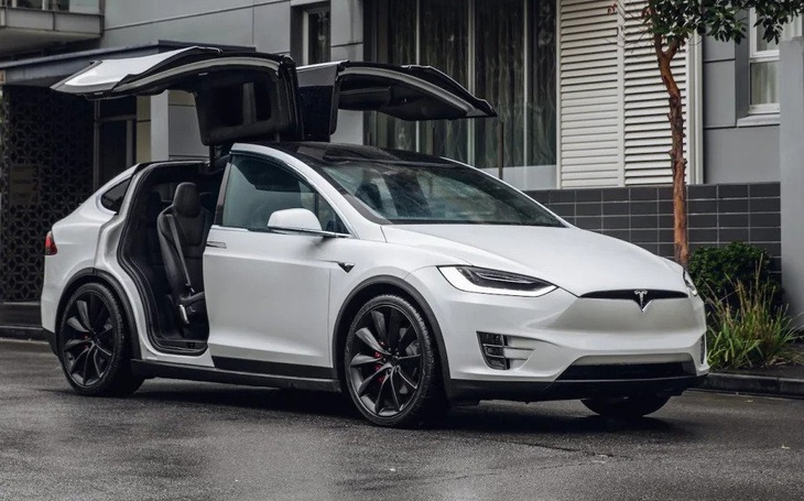 6 tính năng thú vị ít xe nào có ngoài Tesla: Có trang bị được nhiều hãng copy