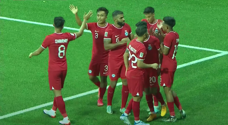 Thua ngược Singapore 2-3, Myanmar hẹp cửa vào bán kết - Ảnh 1.