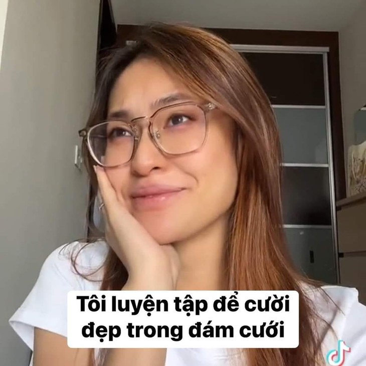 Cô gái luyện cười để có ảnh cưới đẹp để đời - Ảnh 2. Cô gái luyện cười để có ảnh cưới đẹp để đời - Ảnh 2.