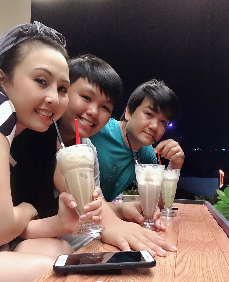 Nghệ sĩ bận rộn nhưng vẫn muốn khó cỡ nào vẫn cùng ăn cơm nhà - Ảnh 3. Nghệ sĩ bận rộn nhưng vẫn muốn khó cỡ nào vẫn cùng ăn cơm nhà - Ảnh 3.