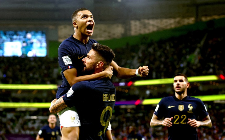 Kylian Mbappe góp 2 bàn thắng đẹp đưa Pháp vào tứ kết