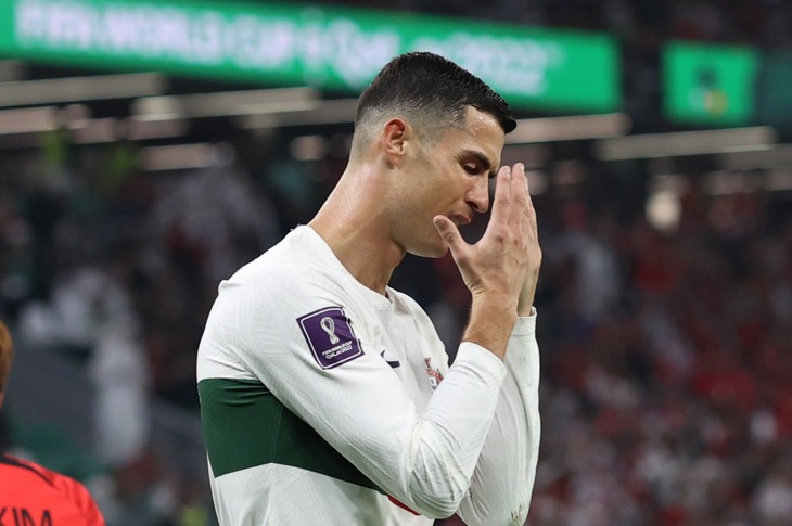 Cổ động viên Bồ Đào Nha không muốn Ronaldo ra sân trong trận gặp Thụy Sĩ - Ảnh 1.