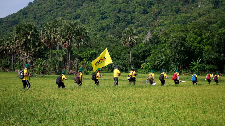 An Giang phát triển du lịch xanh, du lịch tâm linh - Ảnh 1.