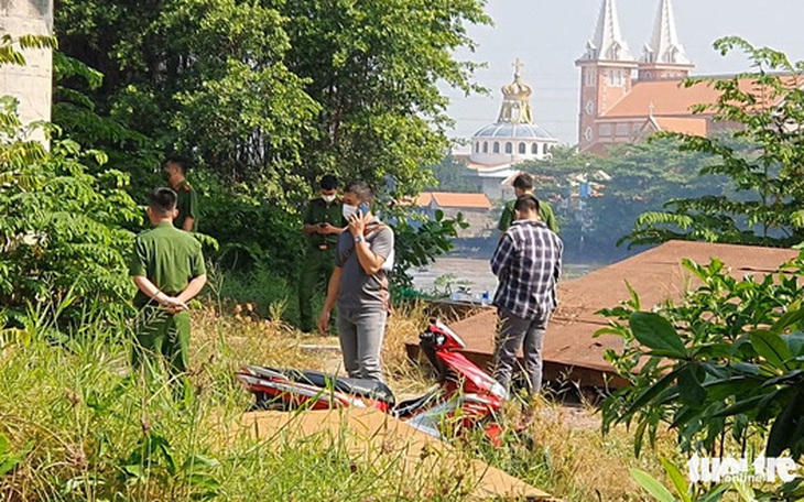 Xét nghiệm độc chất trong thi thể nam sinh mất tích rồi tử vong trên sông Sài Gòn