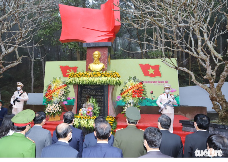 Long trọng tổ chức lễ kỷ niệm 75 năm ngày Bác Hồ lần đầu tiên về thăm Thanh Hóa - Ảnh 1. Long trọng tổ chức lễ kỷ niệm 75 năm ngày Bác Hồ lần đầu tiên về thăm Thanh Hóa - Ảnh 1.