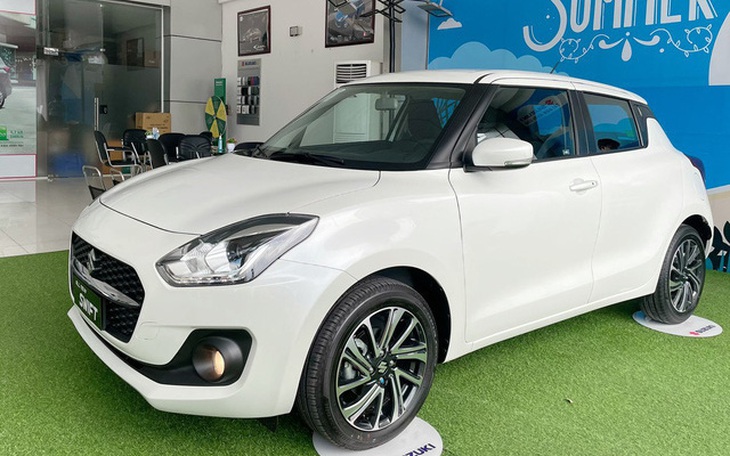 Suzuki Swift dọn kho, giảm giá mạnh còn 505 triệu đồng