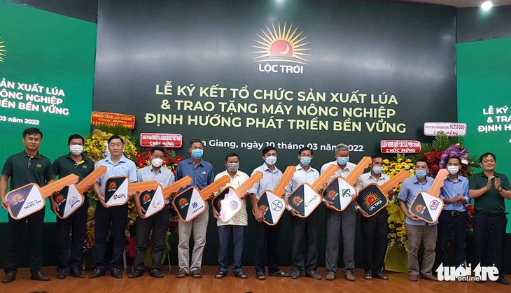 Lộc Trời tổ chức liên kết bao tiêu 2 triệu tấn lúa - Ảnh 2.