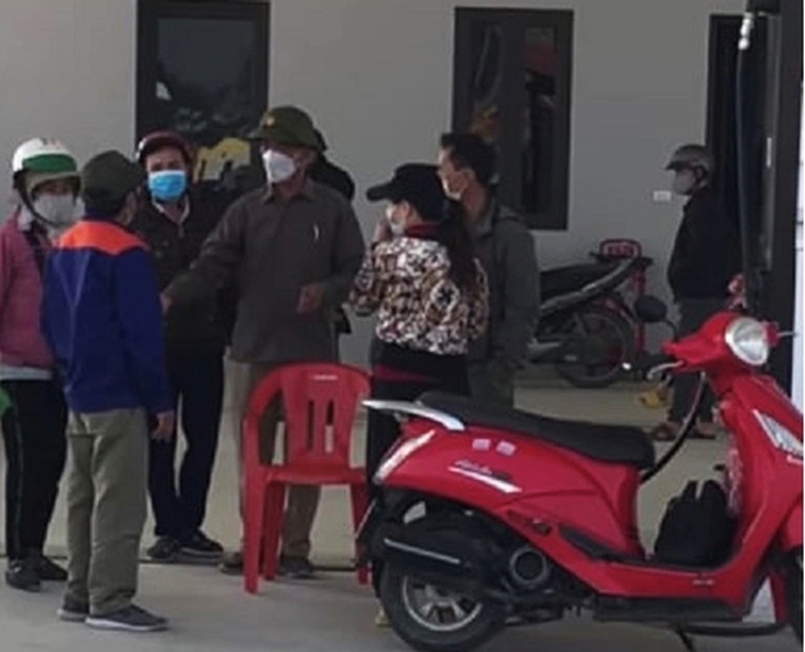 Hải Dương: Niêm phong cửa hàng bán xăng lẫn tạp chất là nước - Ảnh 2. Hải Dương: Niêm phong cửa hàng bán xăng lẫn tạp chất là nước - Ảnh 2.