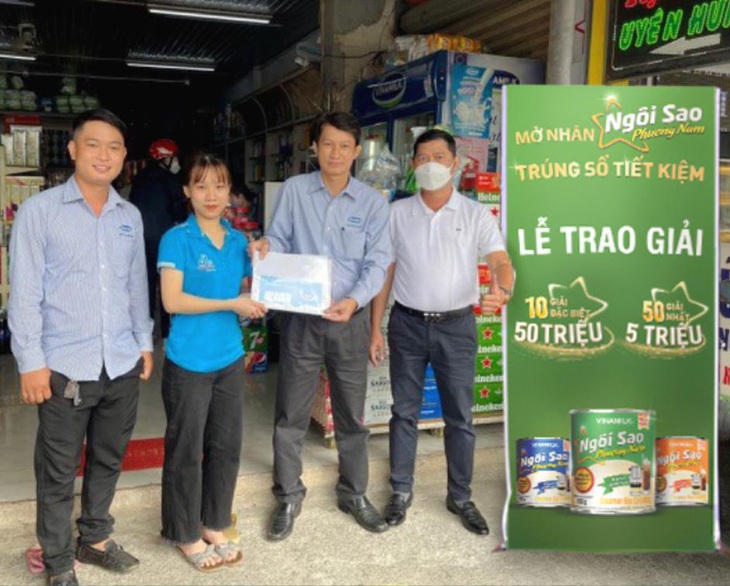 Người tiêu dùng bất ngờ nhận giải thưởng lớn từ Ngôi Sao Phương Nam - Ảnh 1. Người tiêu dùng bất ngờ nhận giải thưởng lớn từ Ngôi Sao Phương Nam - Ảnh 1.