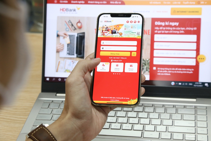 Tiền về ngay khi vay online tại app HDBank - Ảnh 1.