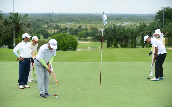 Golf Tournament for Start-Up 2022: Các golfer háo hức ngày 