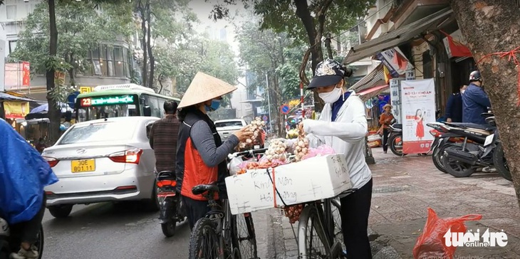 Nổi chìm đời hàng rong - Kỳ 1: Tên tôi là... hành tỏi - Ảnh 2.