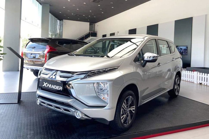 Mitsubishi Xpander giảm giá kỷ lục còn hơn 560 triệu đồng, quyết giữ ngôi trước Veloz và Avanza - Ảnh 1.