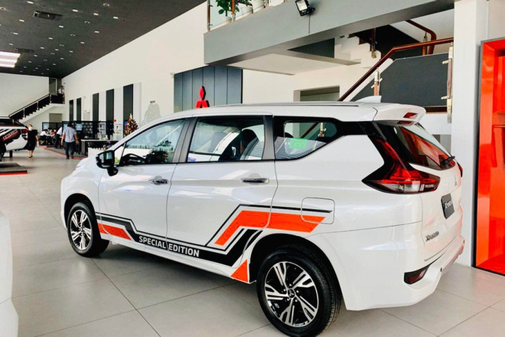 Mitsubishi Xpander giảm giá kỷ lục còn hơn 560 triệu đồng, quyết giữ ngôi trước Veloz và Avanza - Ảnh 2.