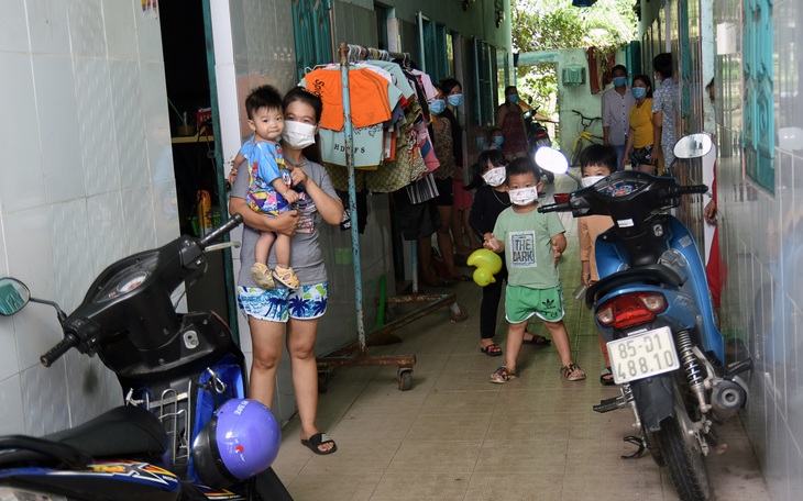 Mong chờ hỗ trợ tiền nhà trọ