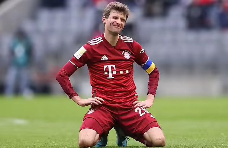 Đốt lưới nhà ngớ ngẩn, Muller khiến Bayern bị cầm chân - Ảnh 1.