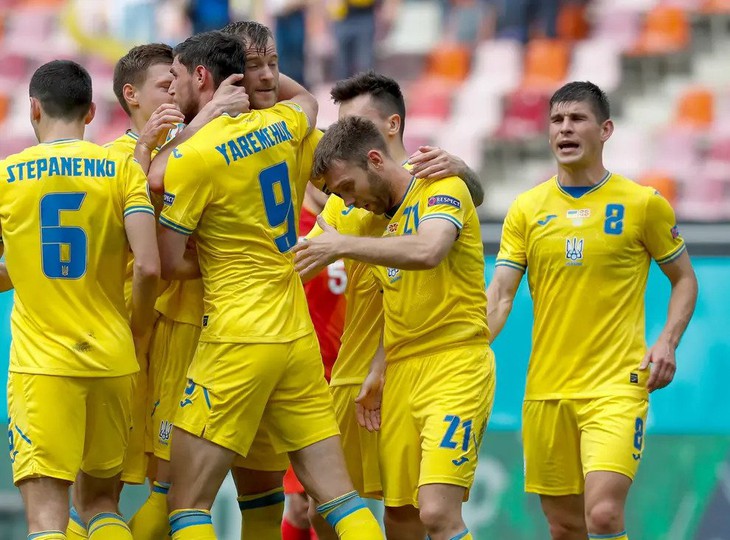 Trận play-off vòng loại World Cup 2022 giữa Ukraine và Scotland bị hoãn - Ảnh 1.