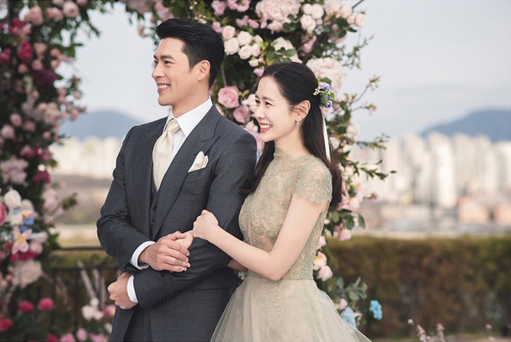 Hyun Bin và Son Ye Jin sang Mỹ vẫn gây sốt - Ảnh 13.