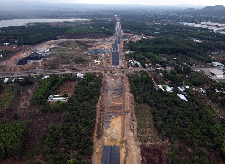 Không chia bánh với gói hỗ trợ - Ảnh 1.