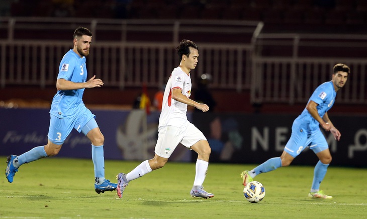 HLV Hàn Quốc: Văn Toàn có thể đá ở K-League - Ảnh 2.