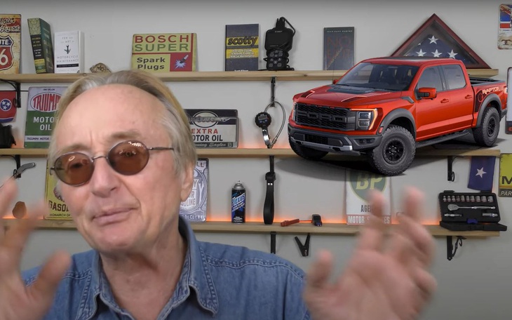 YouTuber nổi tiếng khuyên: Đừng bán xe Ford Raptor để mua xe Toyota Tundra