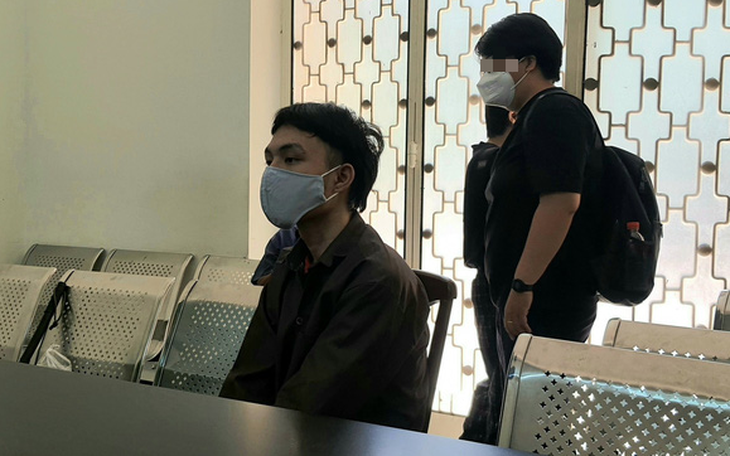 Giết bạn tình đồng tính để cướp xe, nam thanh niên lãnh 18 năm tù